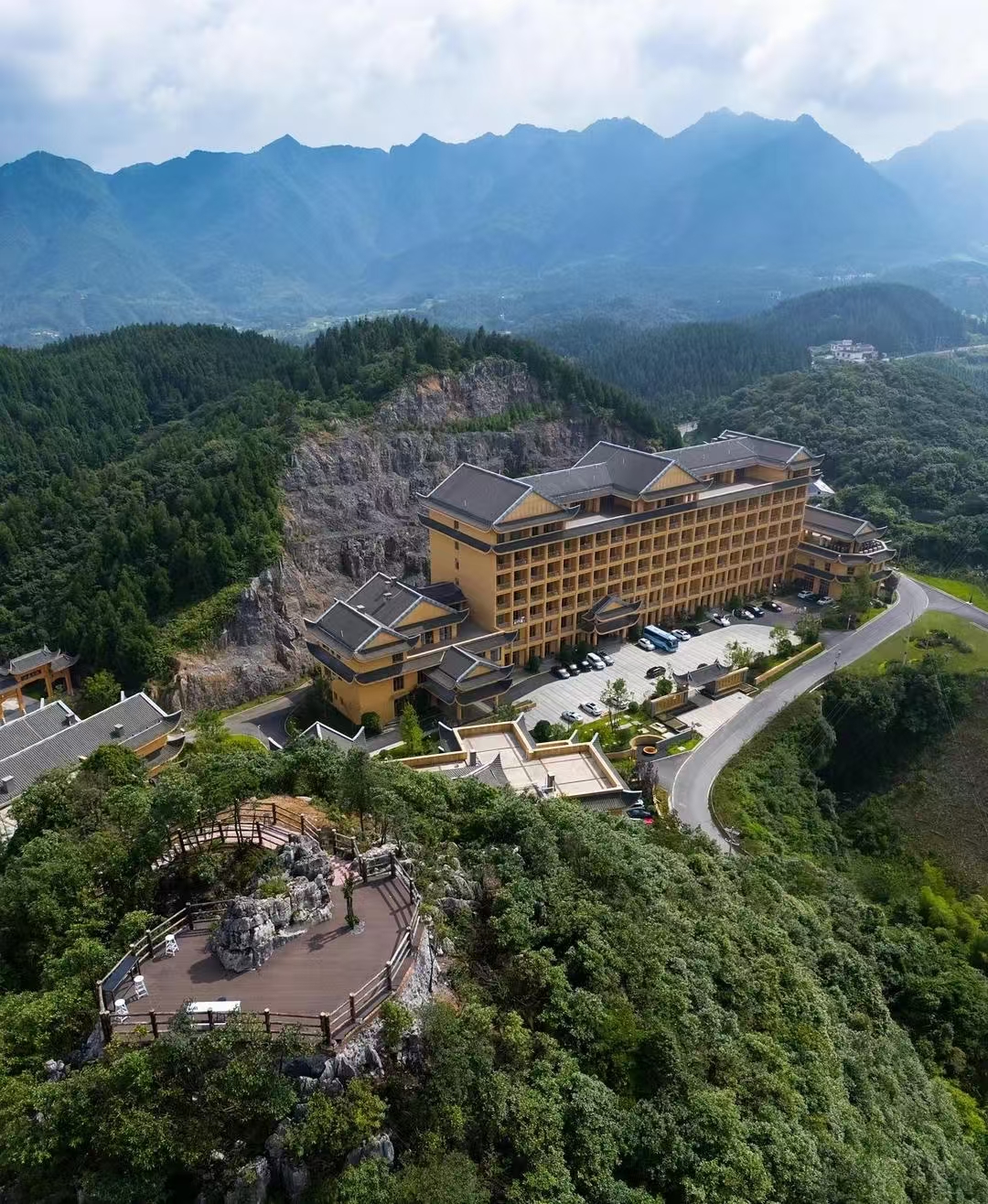 1765782290977431.jpg 1765782290977431.jpg