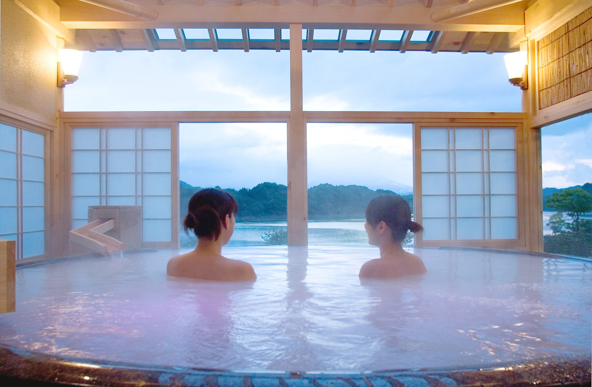 1754098468908475.jpg 431110.AFP06.jpg